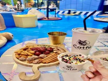 Quán Cafe Mèo CATFE - khu đô thị Estella, Quận 2, TP. Hồ Chí Minh